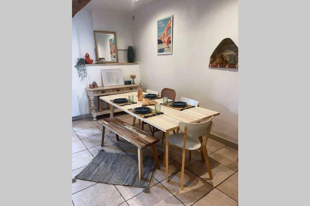 Bernis Superbe Appartement En Pierre Fraichement Renove מראה חיצוני תמונה